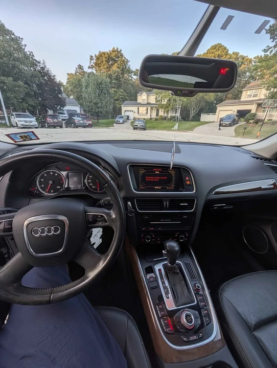 2010 Audi 8R Q5 - Image 3 of 9