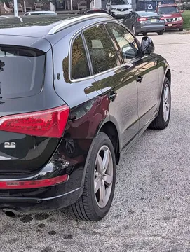2010 Audi Q5 3.2 Quattro Premium Sport Utility 4D