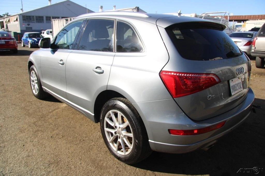 2010 Audi 8R Q5 - Image 4 of 21