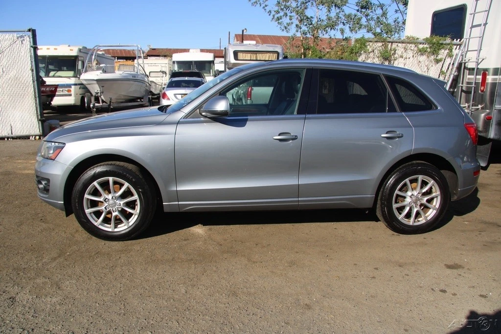 2010 Audi 8R Q5 - Image 3 of 21