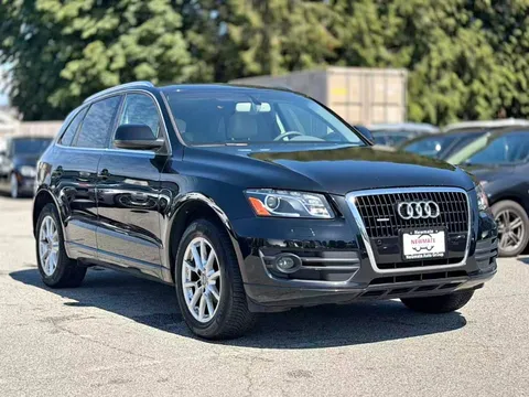 2010 Audi Q5 3.2L Quattro Premium Plus
