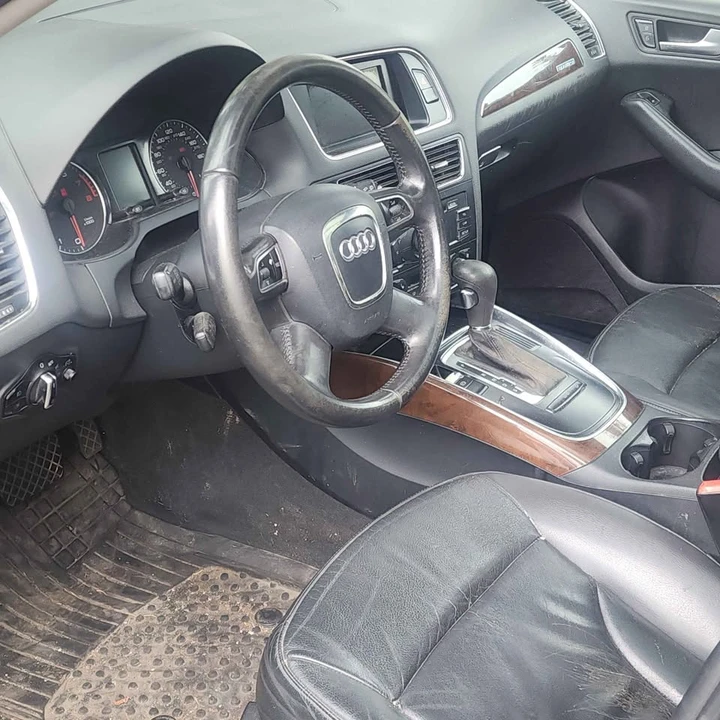 2010 Audi 8R Q5 - Image 6 of 6
