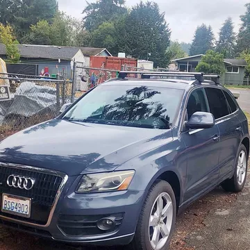 2010 Audi Q5 40 TFSI Prestige Sport Utility 4D