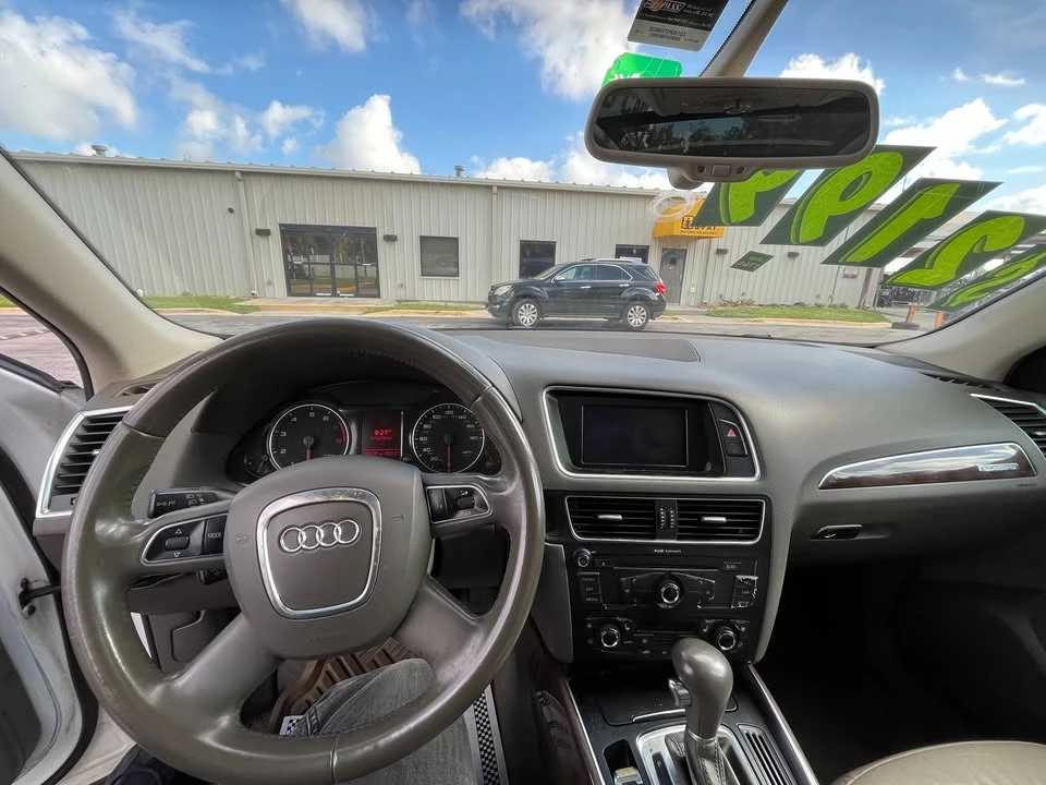 2010 Audi 8R Q5 - Image 12 of 12