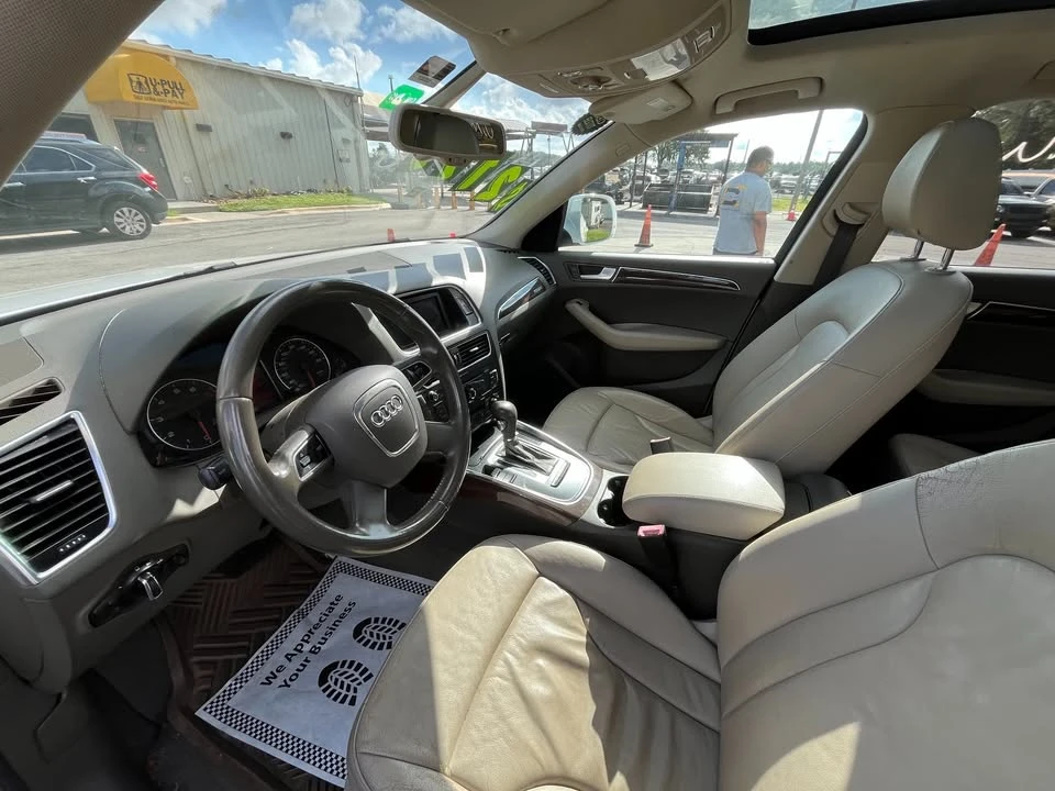 2010 Audi 8R Q5 - Image 10 of 12