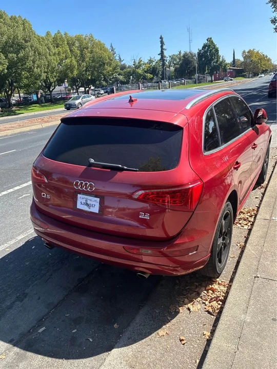 2010 Audi 8R Q5 - Image 2 of 10
