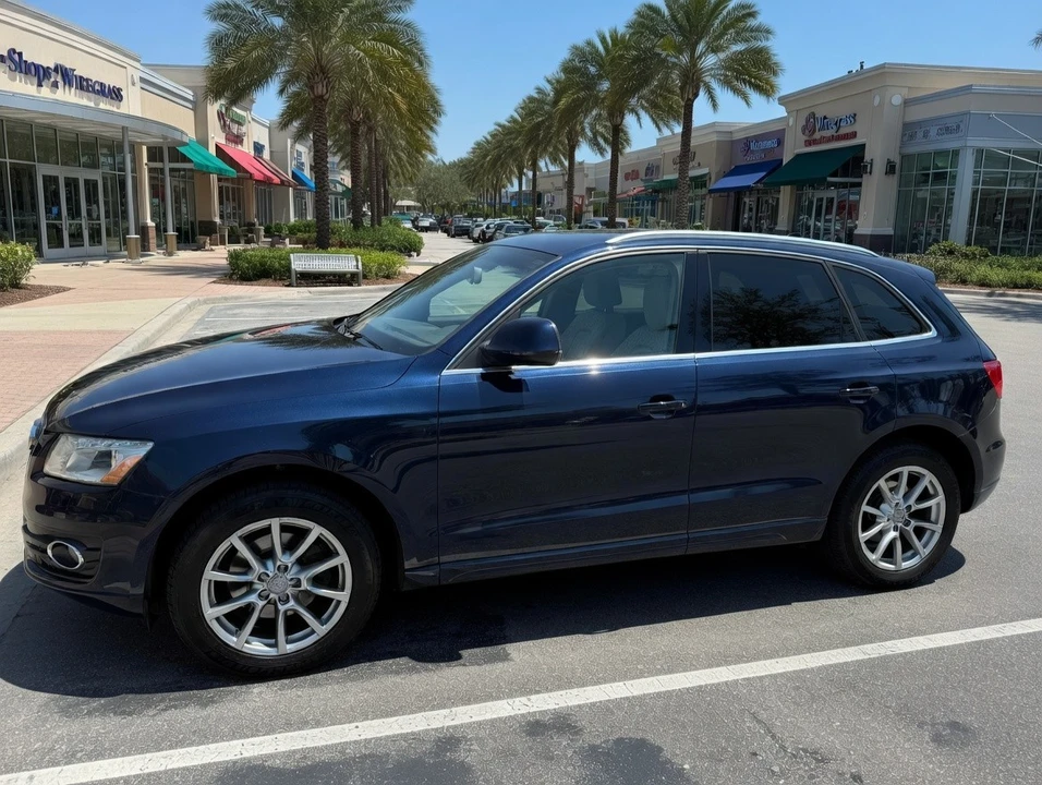 2010 Audi 8R Q5 - Image 2 of 21