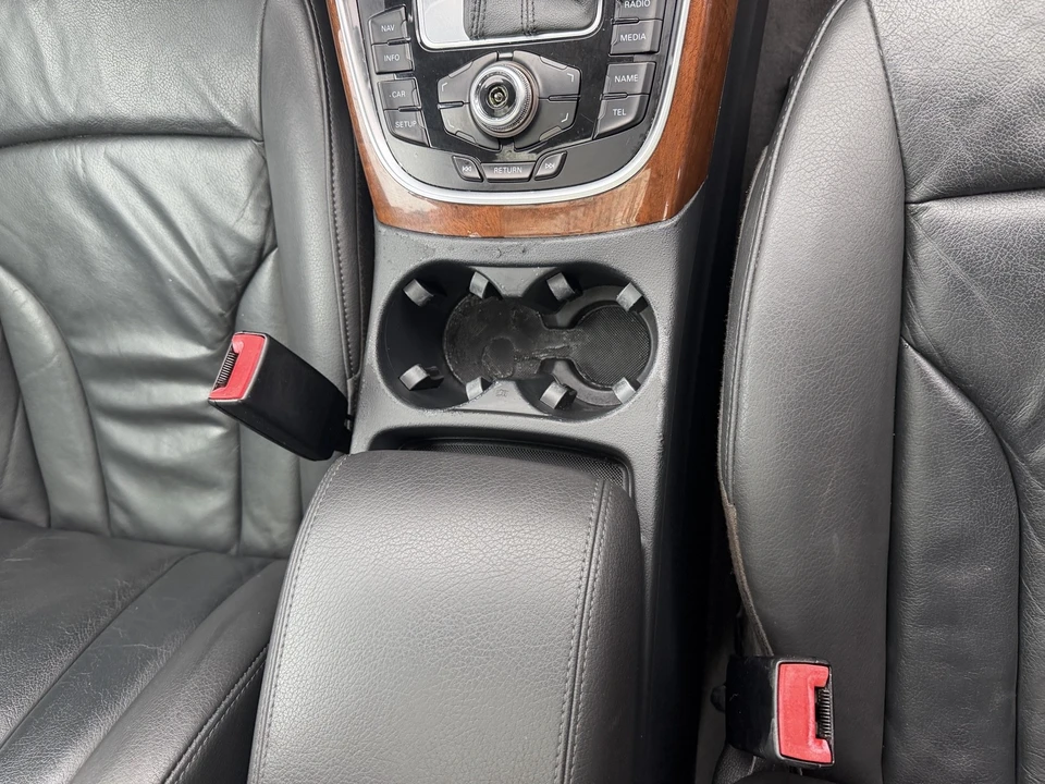 2010 Audi 8R Q5 - Image 9 of 18