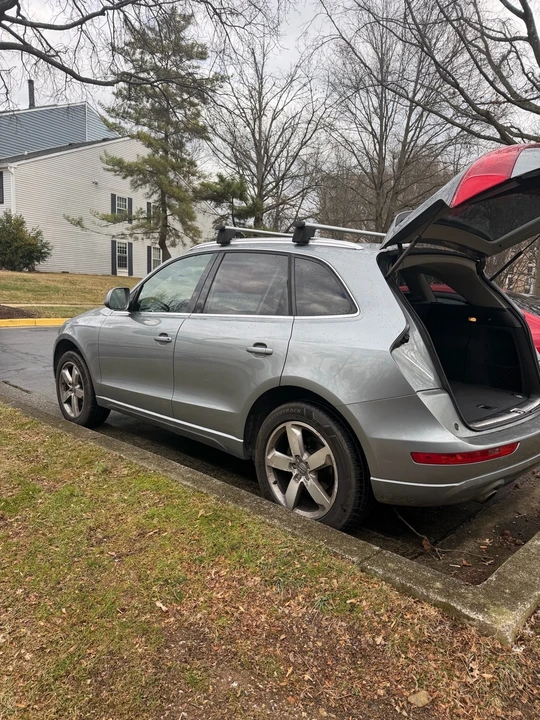 2010 Audi 8R Q5 - Image 2 of 18