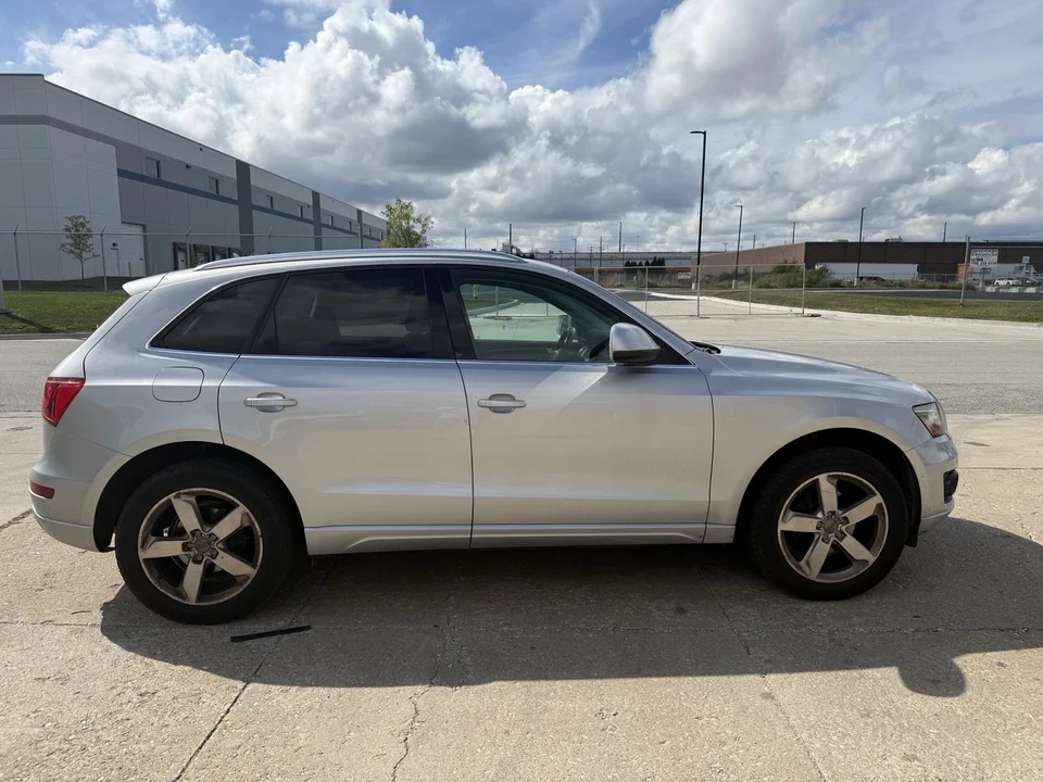 2010 Audi 8R Q5 - Image 2 of 10
