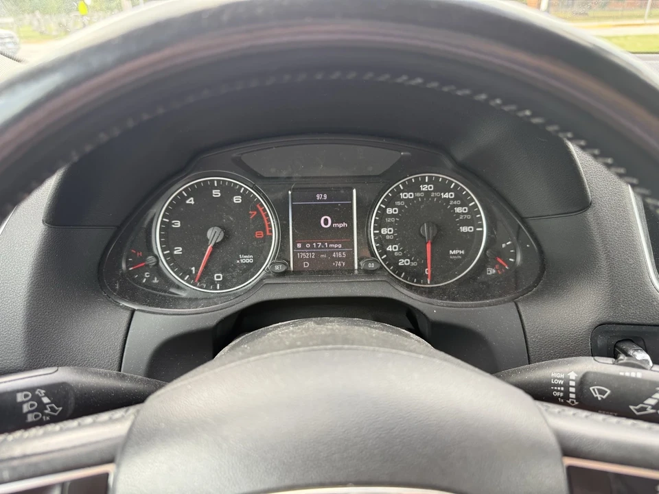 2010 Audi 8R Q5 - Image 10 of 10