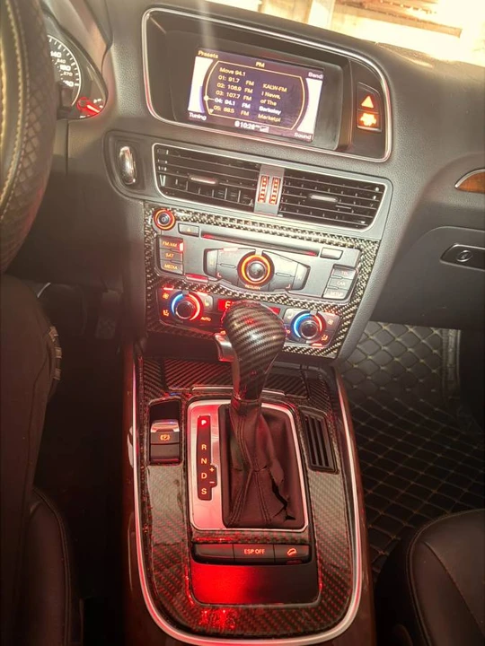 2010 Audi 8R Q5 - Image 19 of 24