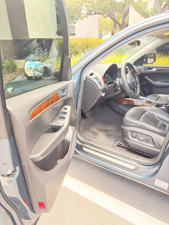 2010 Audi 8R Q5 - Image 11 of 24