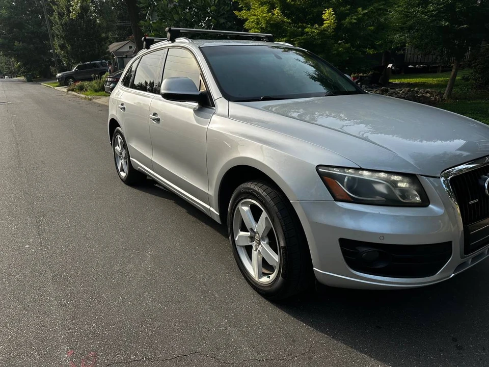 2010 Audi 8R Q5 - Image 9 of 22