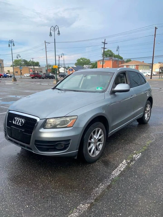 2010 Audi 8R Q5 - Image 2 of 19