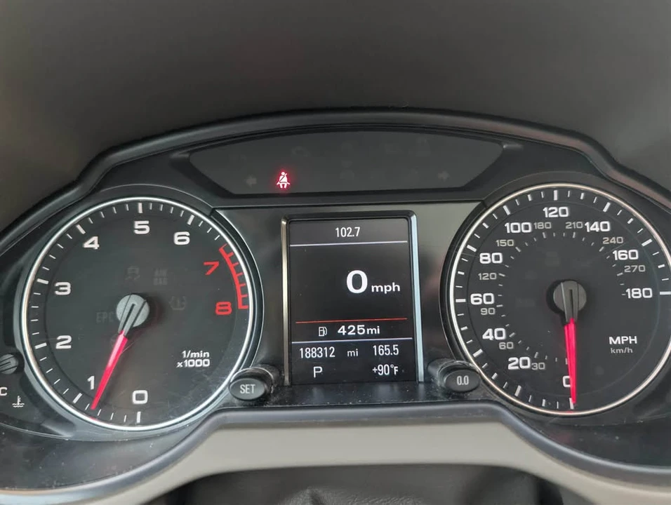 2010 Audi 8R Q5 - Image 8 of 14