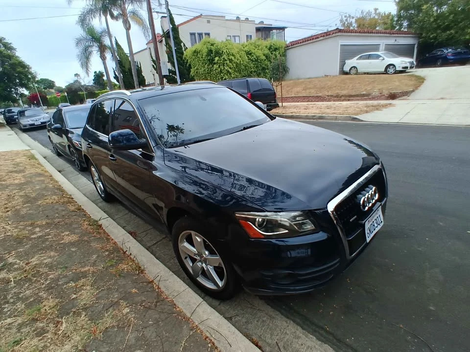 2010 Audi 8R Q5 - Image 2 of 5
