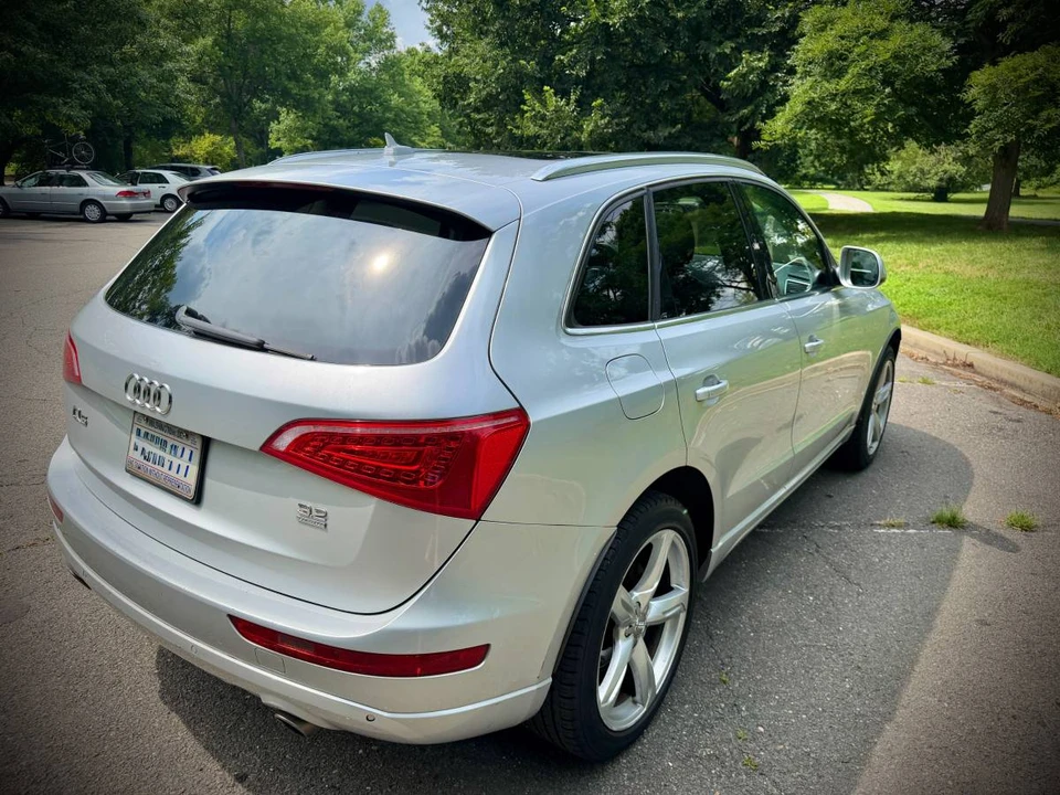 2010 Audi 8R Q5 - Image 5 of 24