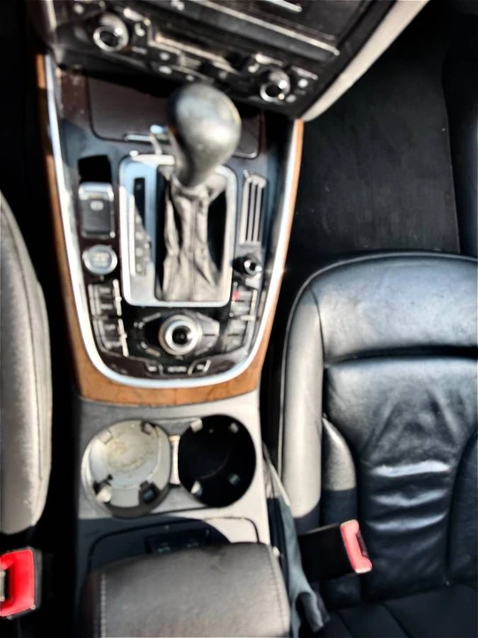 2010 Audi 8R Q5 - Image 16 of 24