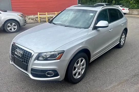 2010 Audi Q5 Prestige Sport Utility 4D