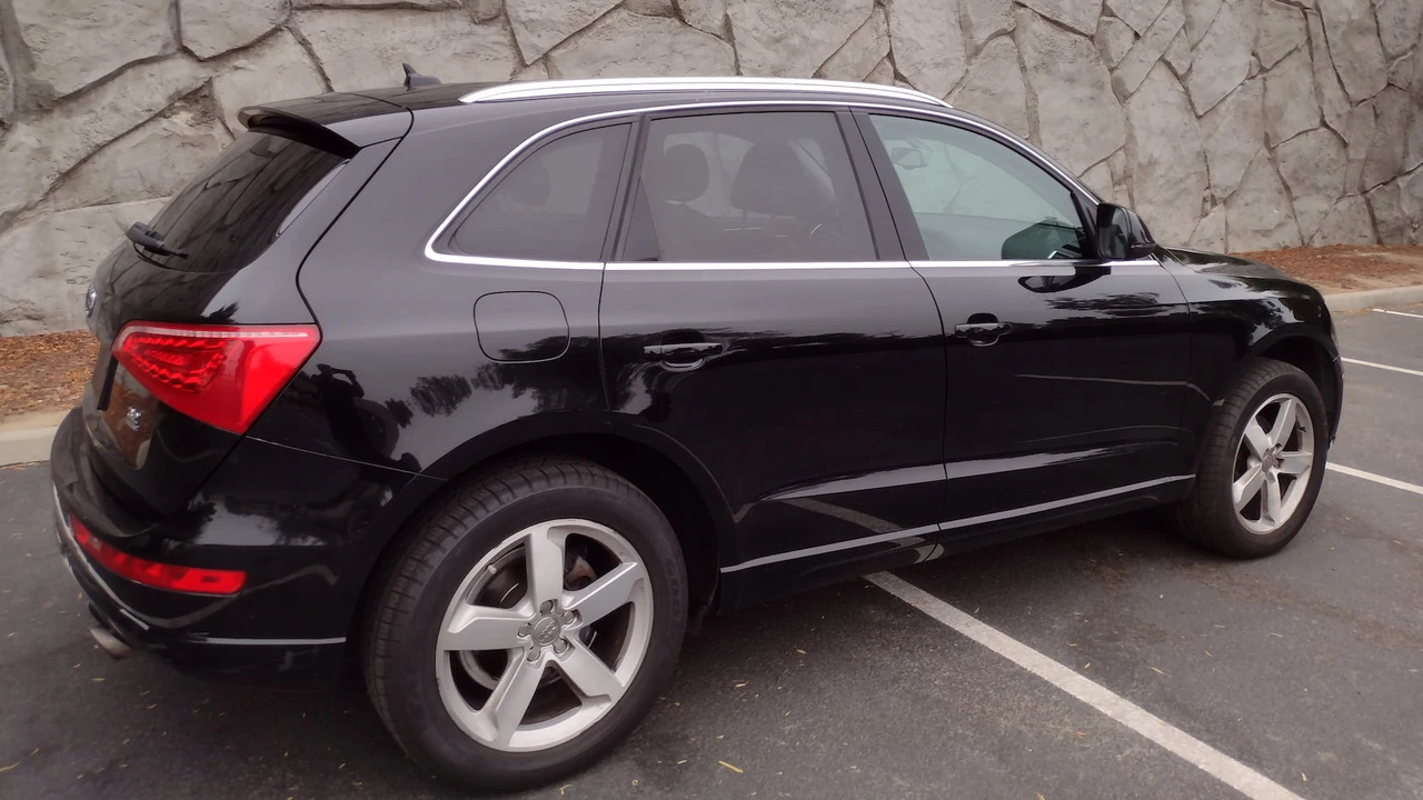 2010 Audi 8R Q5 - Image 3 of 17