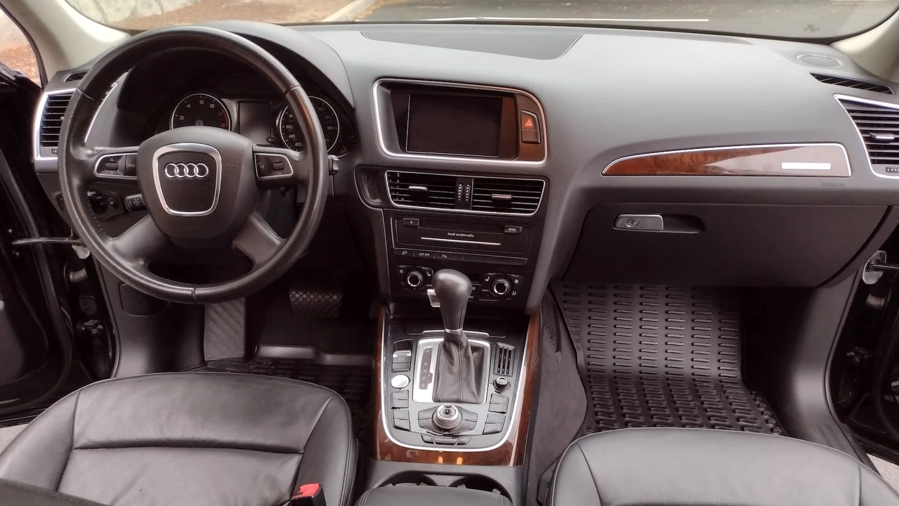 2010 Audi 8R Q5 - Image 4 of 17