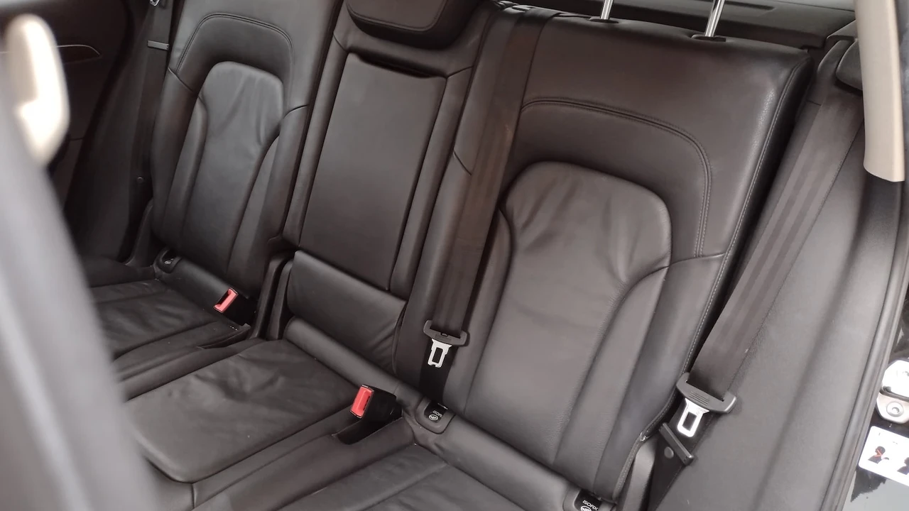 2010 Audi 8R Q5 - Image 9 of 17