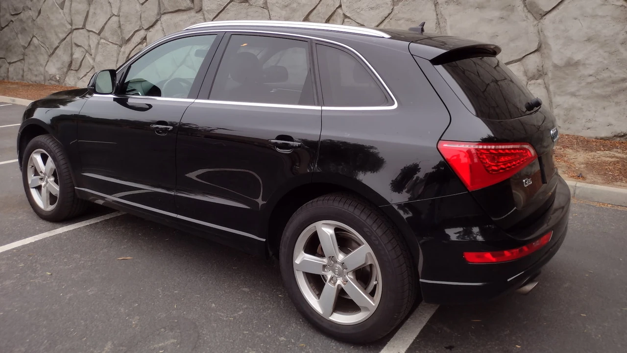 2010 Audi 8R Q5 - Image 15 of 17