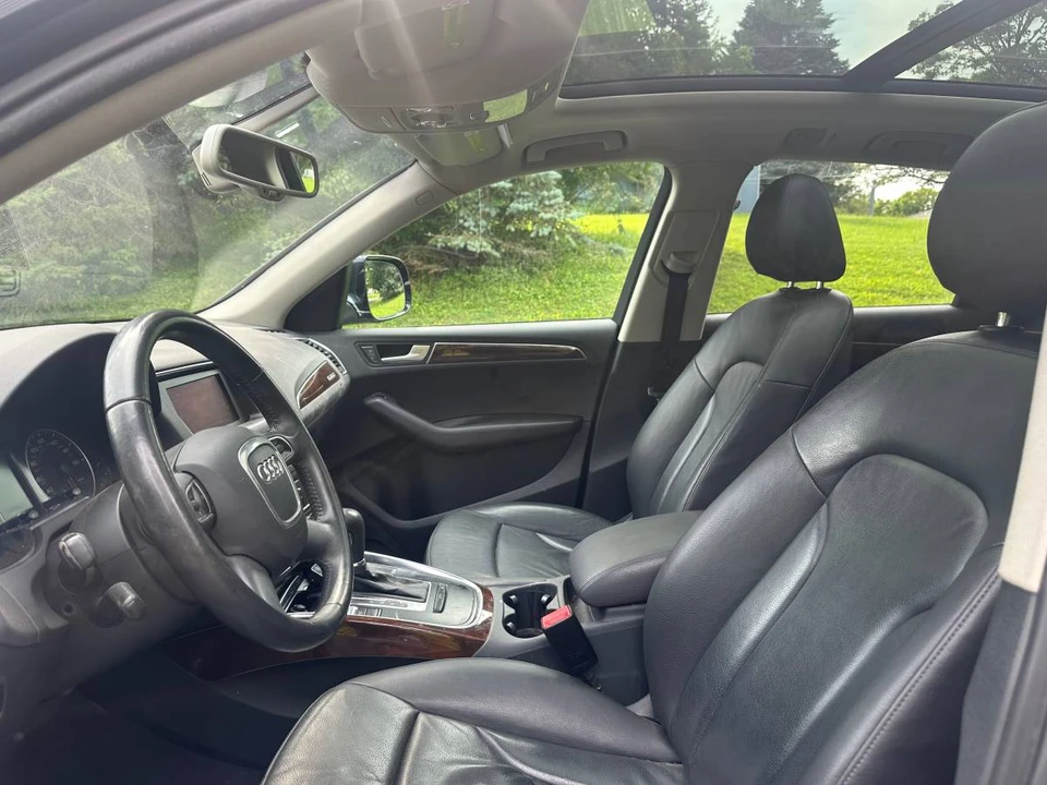 2010 Audi 8R Q5 - Image 7 of 9