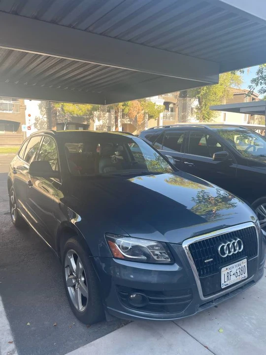 2010 Audi 8R Q5 - Image 2 of 6
