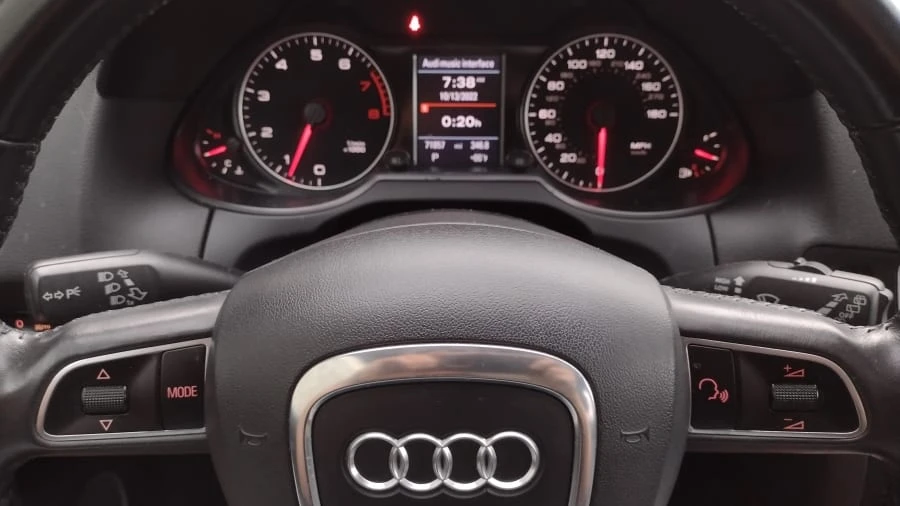 2010 Audi 8R Q5 - Image 11 of 16