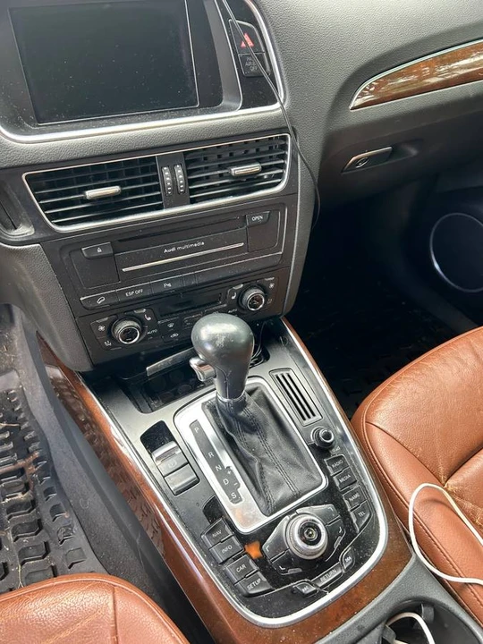 2010 Audi 8R Q5 - Image 9 of 12