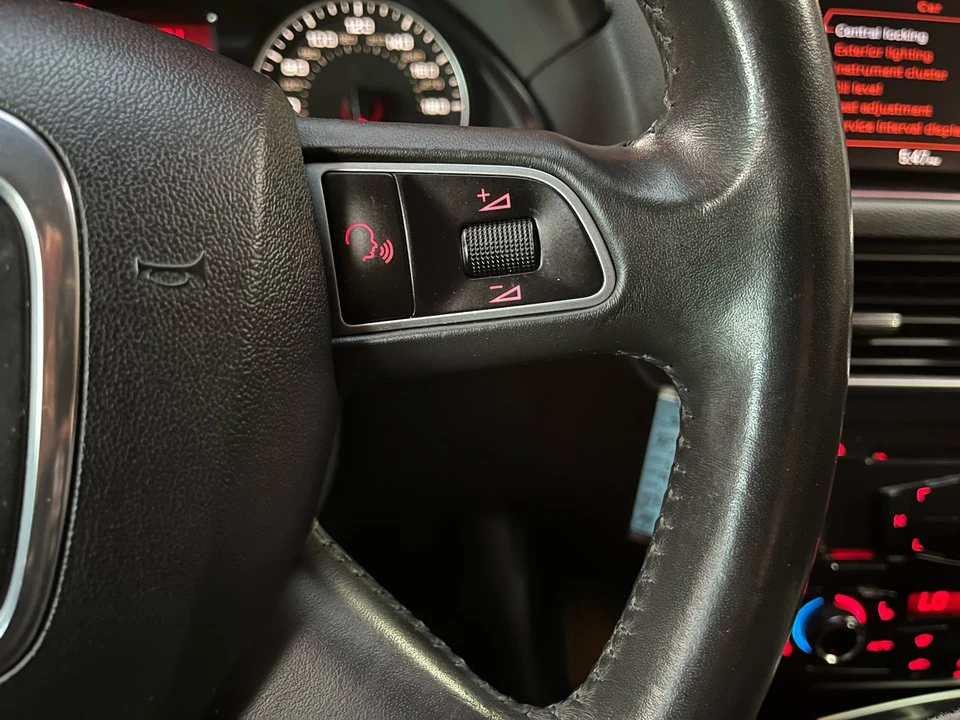 2010 Audi 8R Q5 - Image 14 of 21