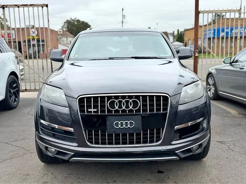 2010 Audi Q7 3.0 TDI Quattro Premium Sport Utility 4D
