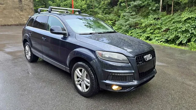 2010 Audi Q7 3.6 Quattro Premium Sport Utility 4D