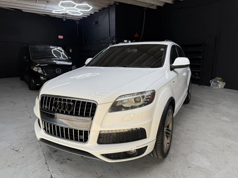 2010 Audi 4L Q7 - Image 2 of 31