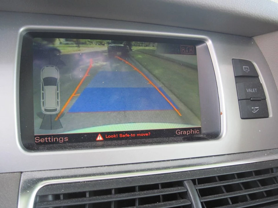 2010 Audi 4L Q7 - Image 2 of 24