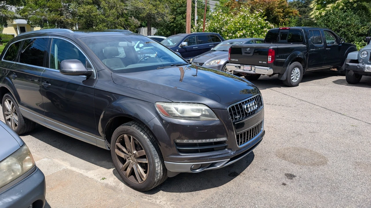 2010 Audi 4L Q7 - Image 2 of 9