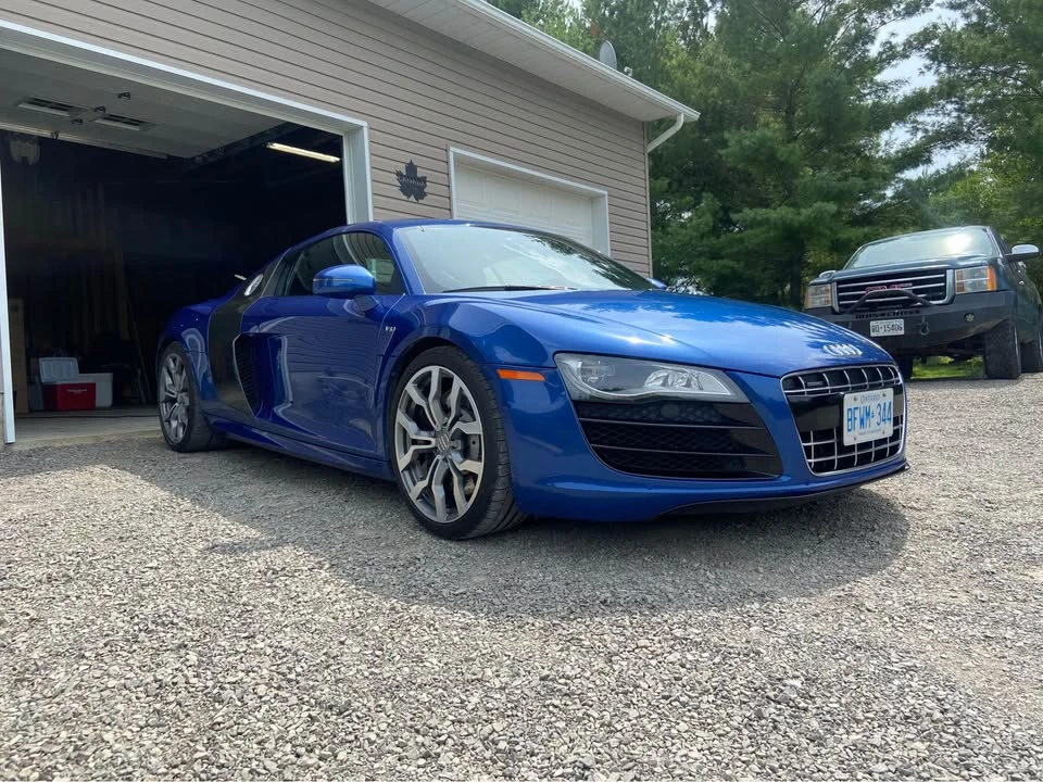 2010 Audi 42 R8 - Image 2 of 4
