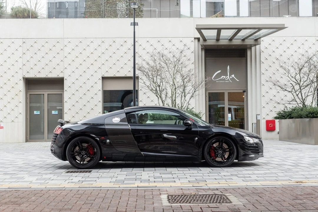 2010 Audi 42 R8 - Image 12 of 30