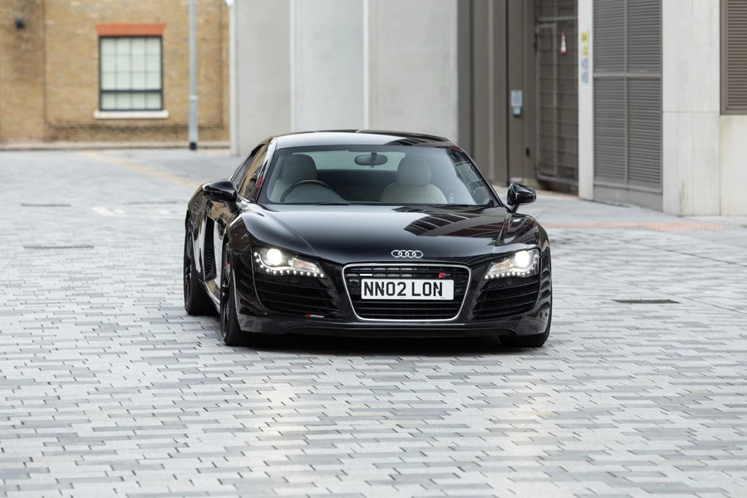 2010 Audi 42 R8 - Image 3 of 30