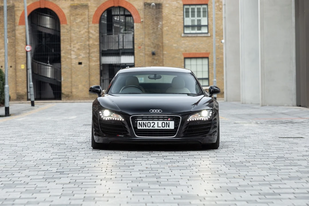 2010 Audi 42 R8 - Image 4 of 30