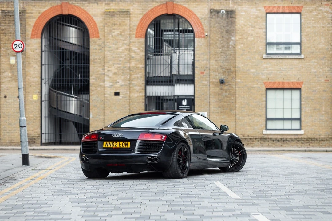 2010 Audi 42 R8 - Image 9 of 30