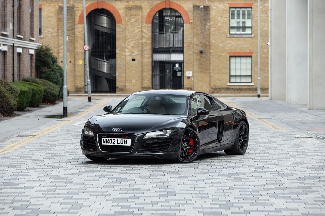 2010 Audi 42 R8 - Image 7 of 30