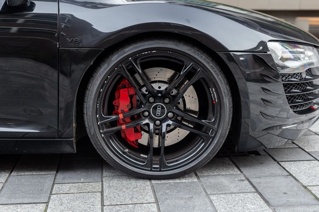 2010 Audi 42 R8 - Image 19 of 30
