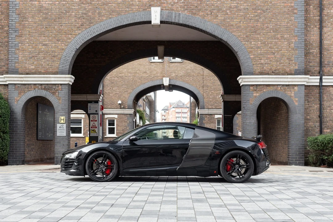 2010 Audi 42 R8 - Image 13 of 30