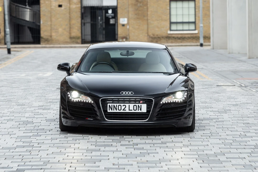 2010 Audi 42 R8 - Image 5 of 30