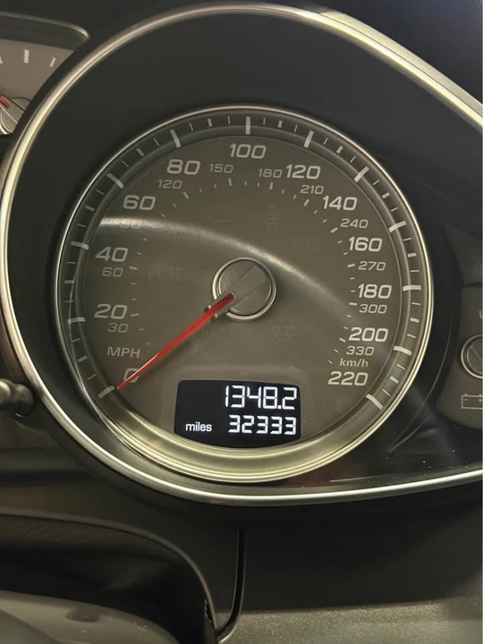 2010 Audi 42 R8 - Image 12 of 12