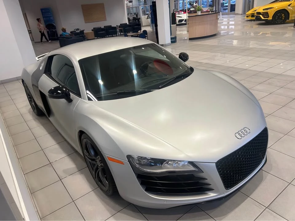 2010 Audi 42 R8 - Image 6 of 6