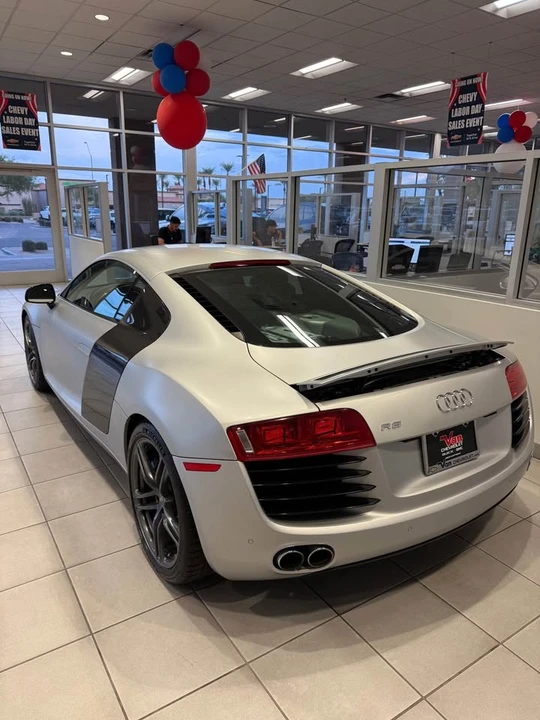 2010 Audi 42 R8 - Image 3 of 12